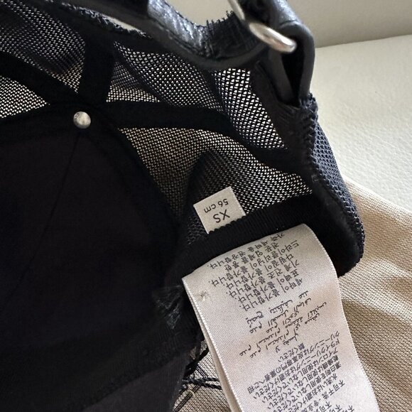 NWT GUCCI BASEBALL CAP BLACK RED SIZE XS Logo Hat Unisex - Picture 8 of 11